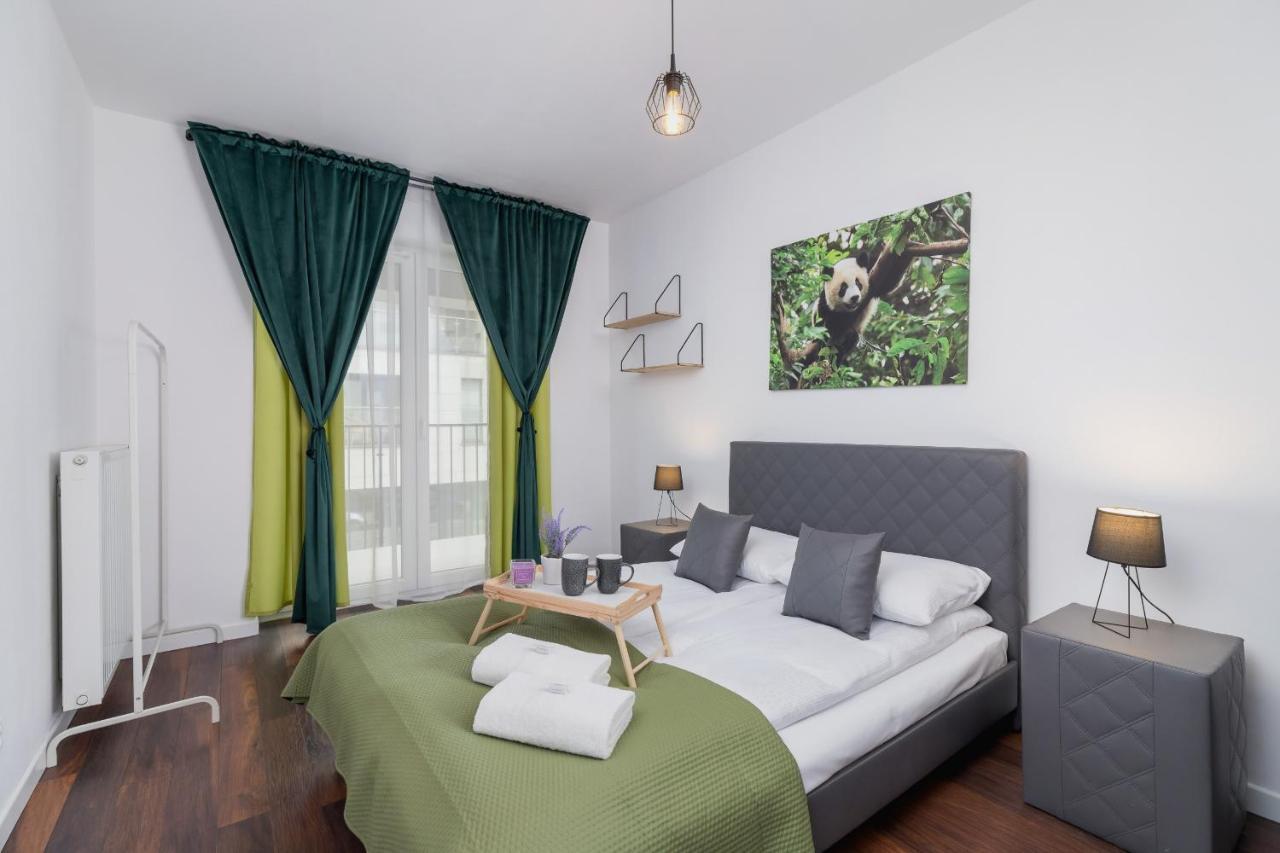 Apartment Pet-friendly Slusarska Cracow By Renters Krakow