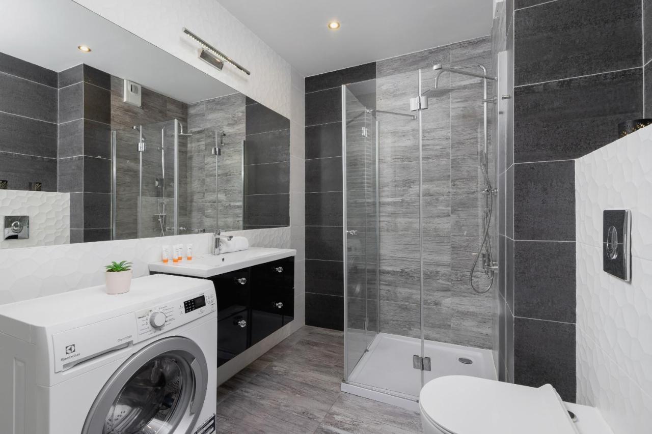 Pet-friendly Slusarska Cracow By Renters * Krakow