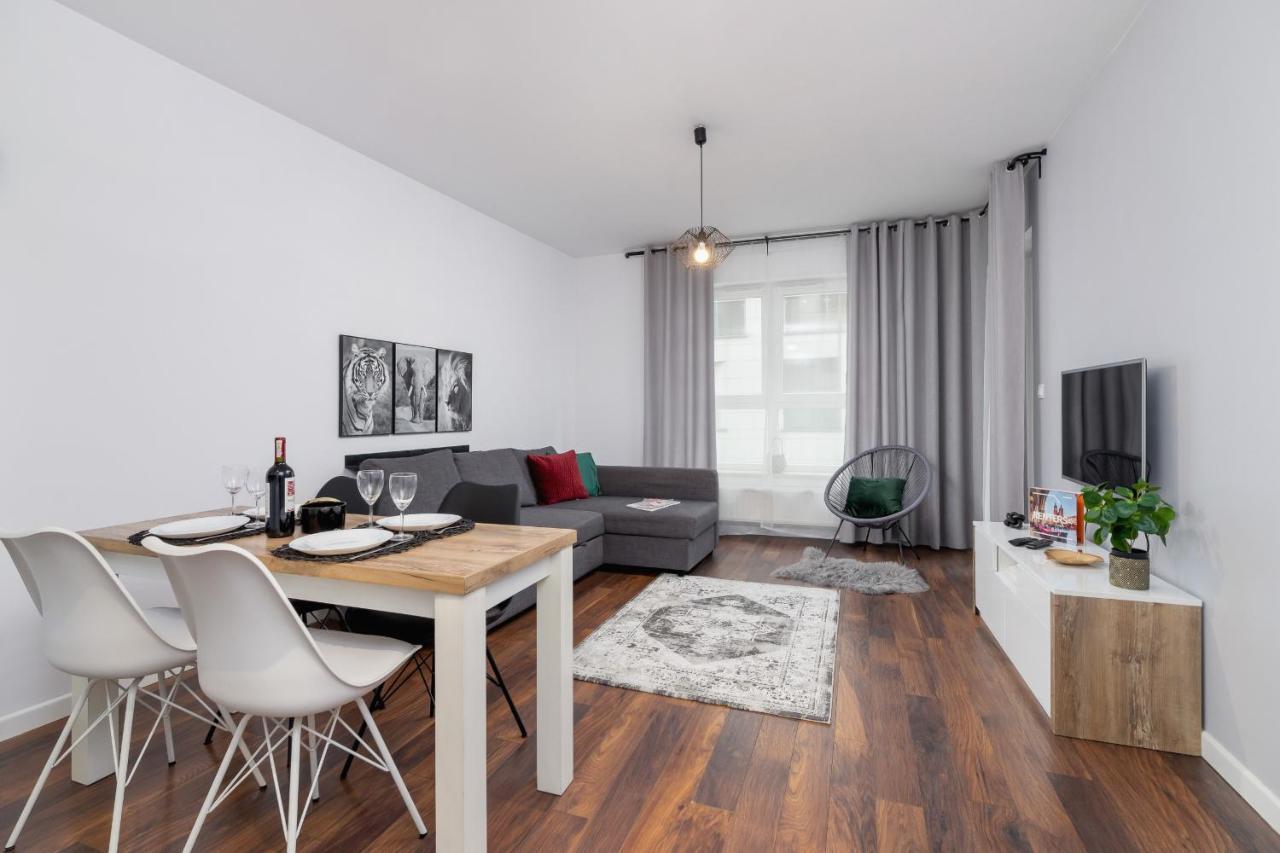 Apartment Pet-friendly Slusarska Cracow By Renters *