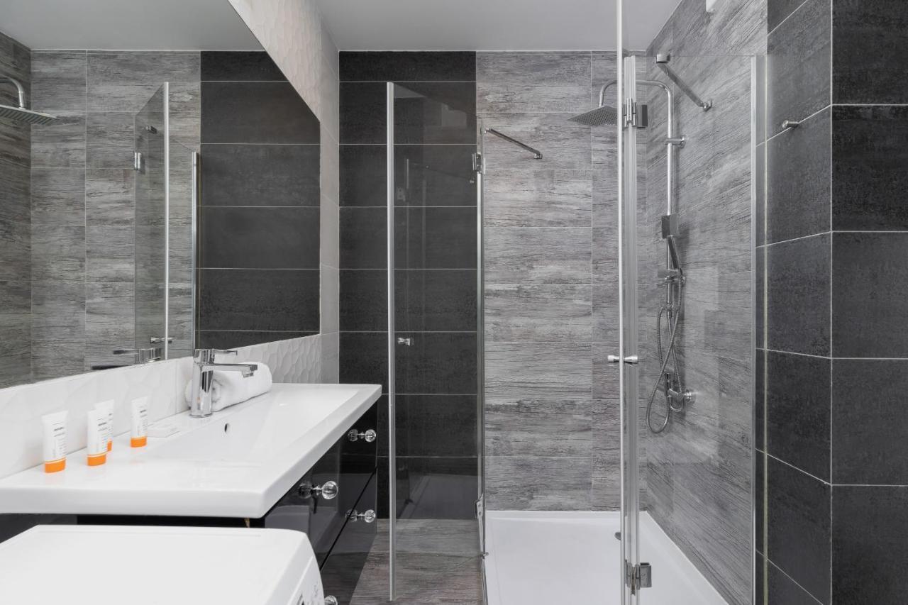 Apartment Pet-friendly Slusarska Cracow By Renters Krakow