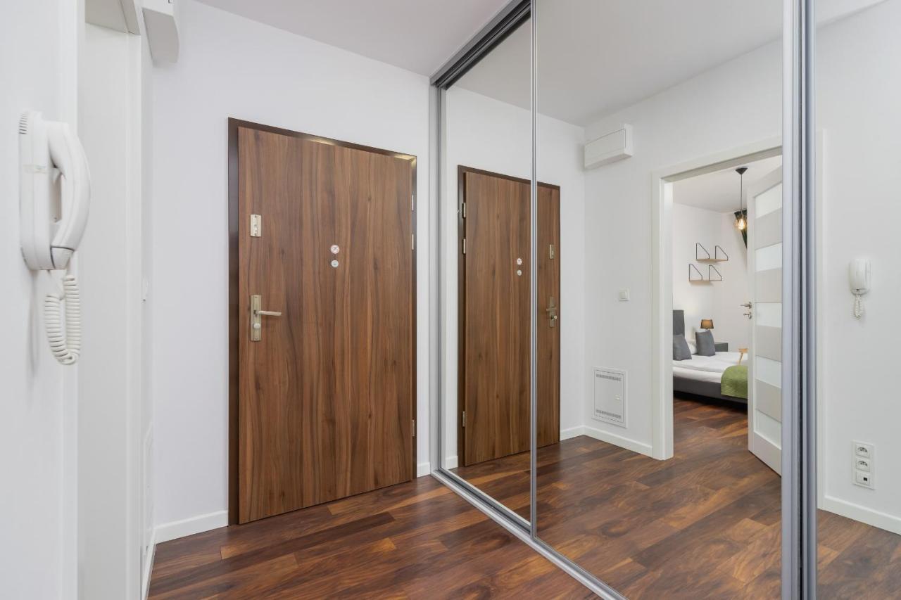 Apartment Pet-friendly Slusarska Cracow By Renters *