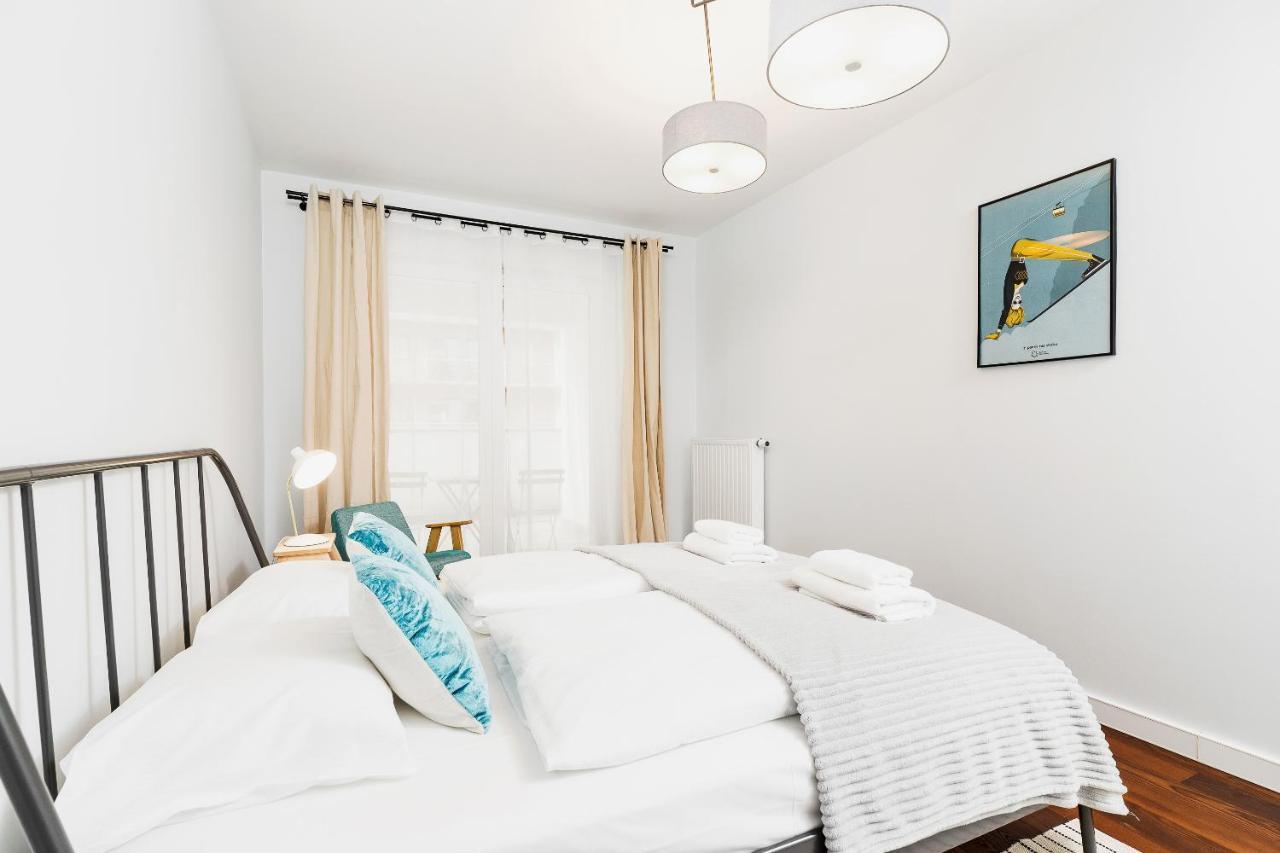 Pet-friendly Slusarska Cracow By Renters Apartment